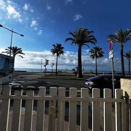 En Bord De Mer, 20m, Clim Apartment *