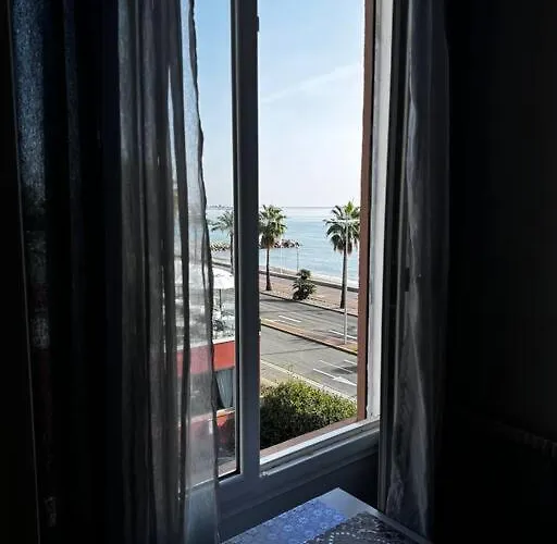 Appartement En Bord De Mer, 20m, Clim Cagnes-sur-Mer